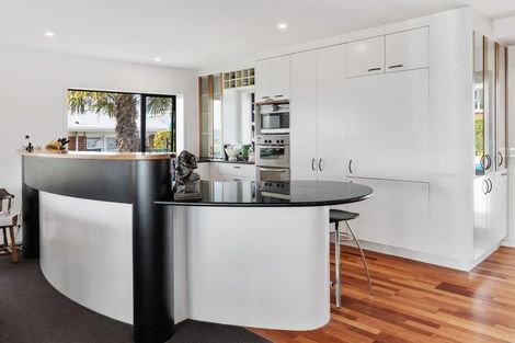 Photo of property in 22a Eastcliffe Road, Castor Bay, Auckland, 0620