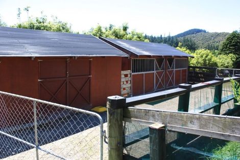 Photo of property in 88 Russells Road, Whitemans Valley, Upper Hutt, 5371