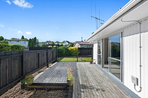 Photo of property in 2 Montana Place, Dinsdale, Hamilton, 3204