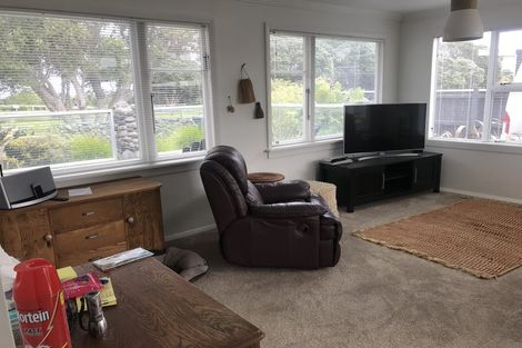 Photo of property in 1 Dorset Street, Opunake, 4616