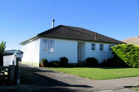 Photo of property in 19 Esk Street, Roslyn, Palmerston North, 4414