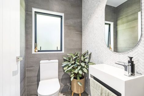 Photo of property in 4 Barriball Street, Fitzroy, New Plymouth, 4312