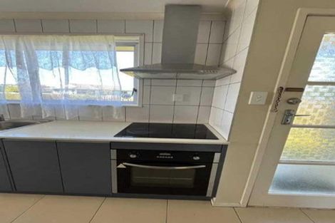 Photo of property in 130 Cascades Road, Pakuranga Heights, Auckland, 2010