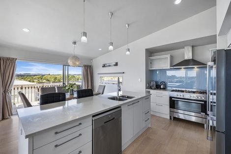 Photo of property in 28a Weka Street, Mangawhai, 0505