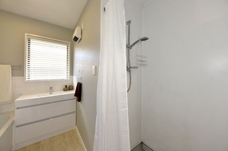 Photo of property in 2/3 Wanstead Place, Woolston, Christchurch, 8062