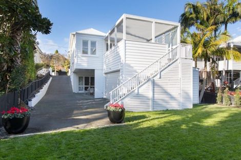 Photo of property in 34 Sentinel Road, Herne Bay, Auckland, 1011