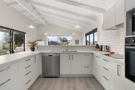 Photo of property in 123 Bellona Road, Whangamata, 3620