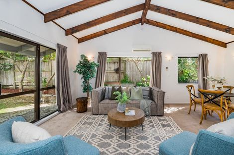 Photo of property in 24 Island View Terrace, Waikanae Beach, Waikanae, 5036