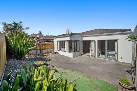 Photo of property in 16a Ksenia Drive, Flat Bush, Auckland, 2019