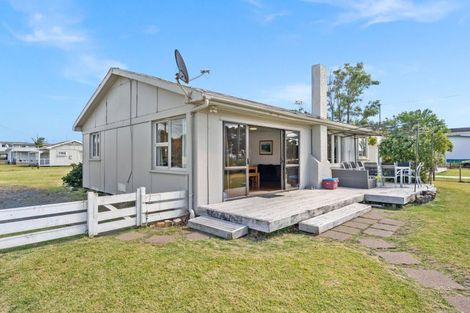 Photo of property in 2a Finch Street, One Tree Point, 0118