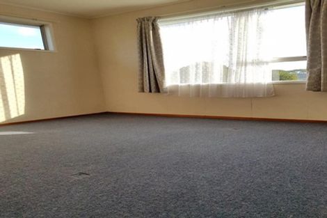 Photo of property in 18 Tomintoul Place, Highland Park, Auckland, 2010