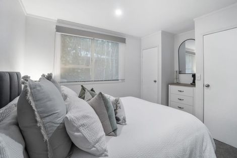 Photo of property in 23 Claverdon Drive, Massey, Auckland, 0614