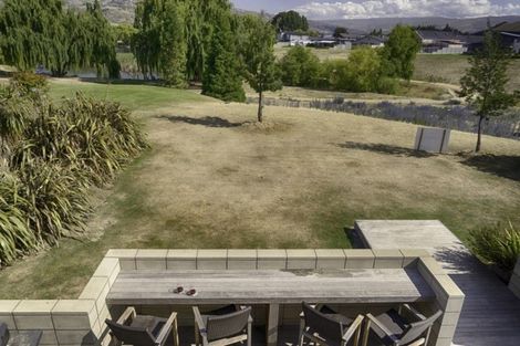 Photo of property in 8 Pisa Moorings Road, Mount Pisa, Cromwell, 9383