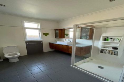Photo of property in 15 Tregarth Street, Saint Johns Hill, Whanganui, 4501