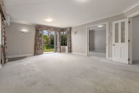 Photo of property in 40 Samwell Drive, Whitby, Porirua, 5024