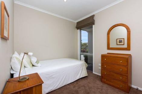 Photo of property in 7a Royal Heights, Glen Avon, New Plymouth, 4312