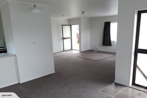 Photo of property in 2/11a Albert Street, Papakura, 2110