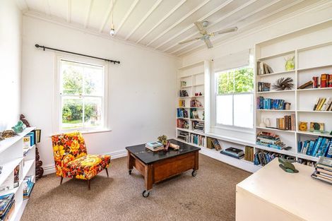 Photo of property in 26 Hussey Street, Waverley, 4510