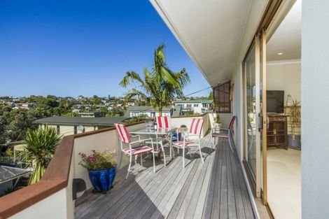 Photo of property in 1/88 Hebron Road, Waiake, Auckland, 0630