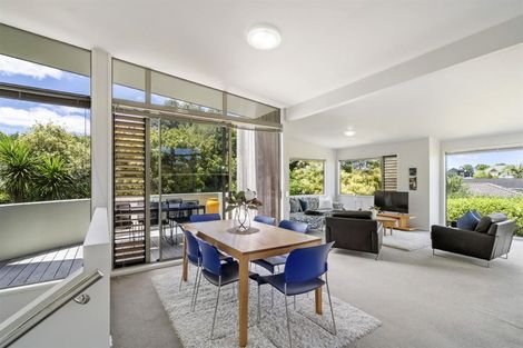 Photo of property in 2/25 Auld Street, Torbay, Auckland, 0630