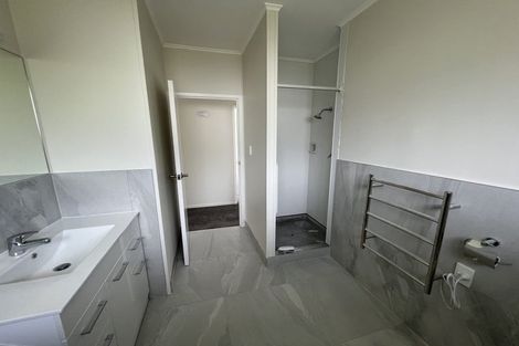 Photo of property in 96 Glamorgan Drive, Torbay, Auckland, 0630