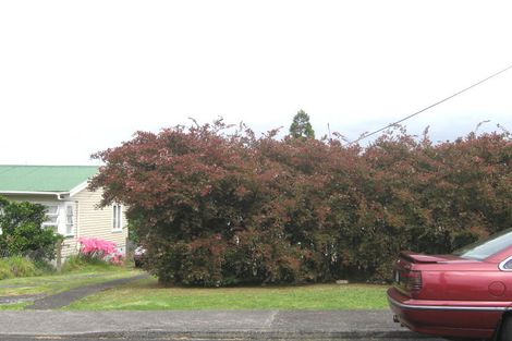 Photo of property in 14 Sunnyfield Crescent, Glenfield, Auckland, 0629