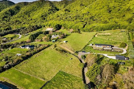 Photo of property in 147 Huia Street, Waikanae, 5391