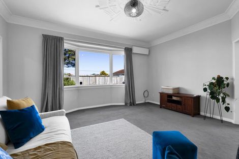 Photo of property in 104b Centennial Avenue, Waitara, 4320