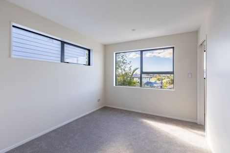 Photo of property in 6d Kaweka Street, New Lynn, Auckland, 0600
