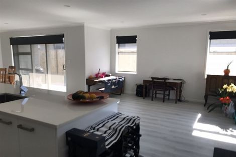 Photo of property in 37 Piata Street, Papamoa Beach, Papamoa, 3118