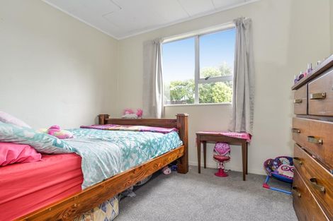 Photo of property in 168 Universal Drive, Henderson, Auckland, 0610