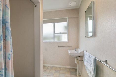 Photo of property in 57 Cambridge Terrace, Waiwhetu, Lower Hutt, 5011