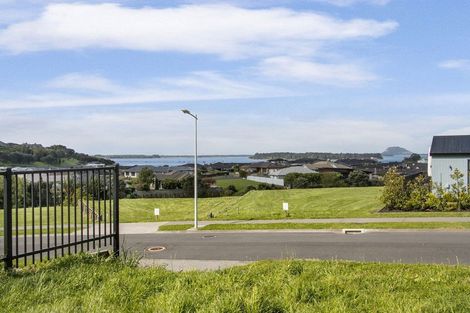 Photo of property in 26 Korora Crescent, Omokoroa, 3114