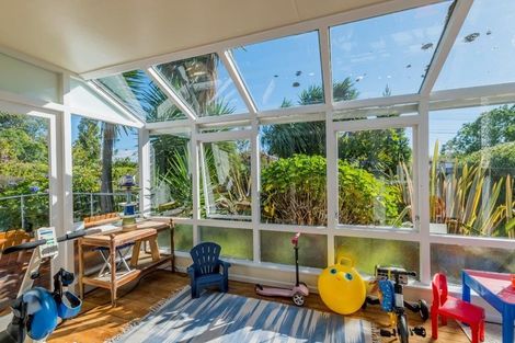 Photo of property in 14 Alexander Street, Waikanae, 5036