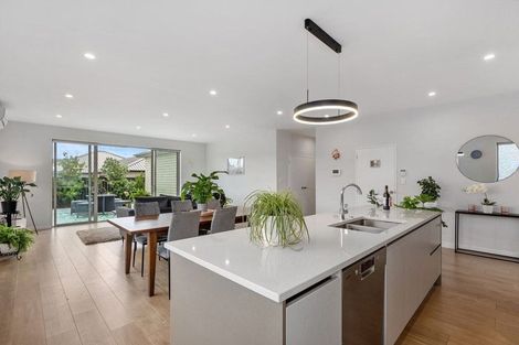 Photo of property in 3 Tararua Street, Massey, Auckland, 0614