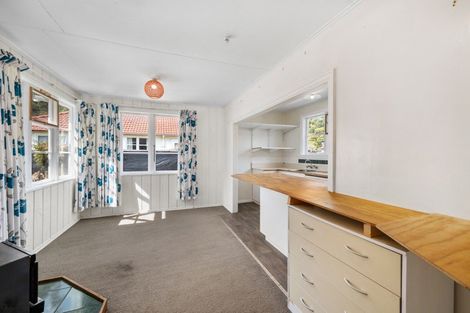 Photo of property in 27 Oxford Street, Picton, 7220