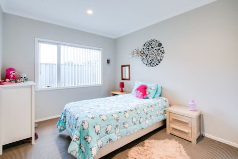 Photo of property in 14 Palliser Place, Poraiti, Napier, 4112