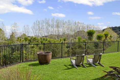 Photo of property in 23 Vogwill Road, Kumeu, 0810