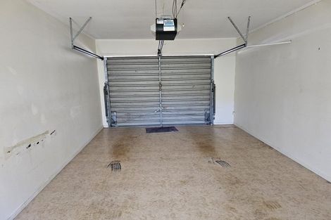 Photo of property in 1 Pinedale Place, Henderson, Auckland, 0610