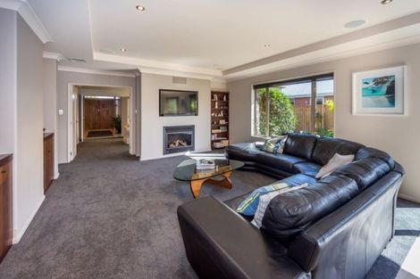 Photo of property in 32 Sovereign Gardens, Halswell, Christchurch, 8025