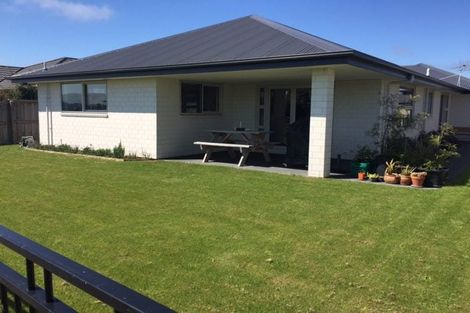 Photo of property in 10 Retallick Way, Amberley, 7410