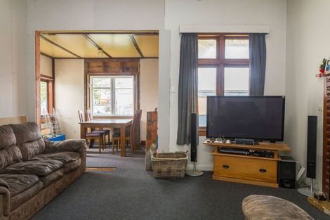 Photo of property in 7 Seddon Street, Dannevirke, 4930