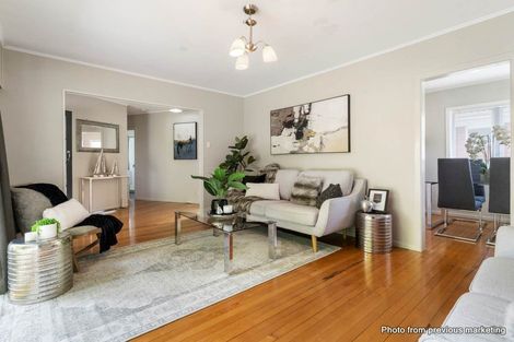 Photo of property in 133 Vodanovich Road, Te Atatu South, Auckland, 0610