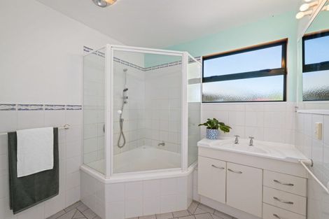 Photo of property in 16 Newman Road, Rapaura, Blenheim, 7273