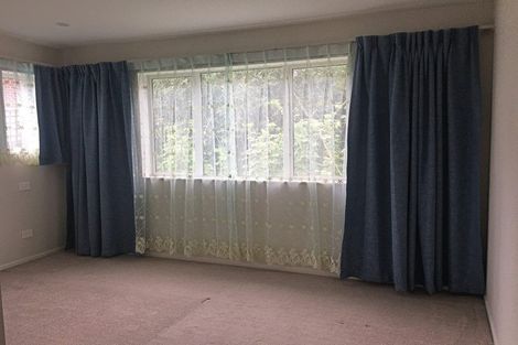 Photo of property in 109 Reeves Road, Pakuranga Heights, Auckland, 2010