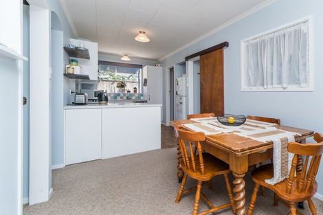 Photo of property in 2 Elizabeth Street, Feilding, 4702