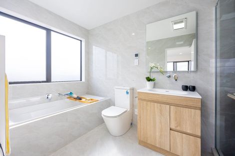 Photo of property in 113b Sunrise Avenue, Murrays Bay, Auckland, 0630