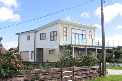 Photo of property in 8 Robert Street, Mangawhai Heads, Mangawhai, 0505
