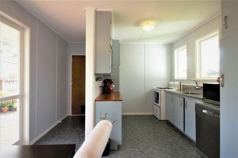 Photo of property in 16 Matai Street, Waiuku, 2123