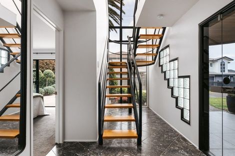 Photo of property in 21a Sunbrae Grove, Mount Maunganui, 3116